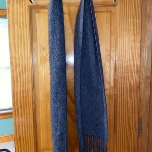 Grey scarf
